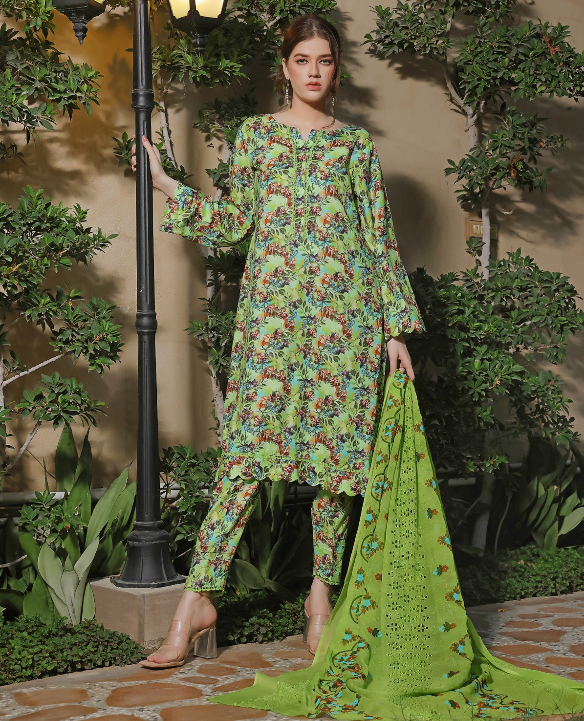 RUSBURY – New Digital Allover Printed Lawn Collection
