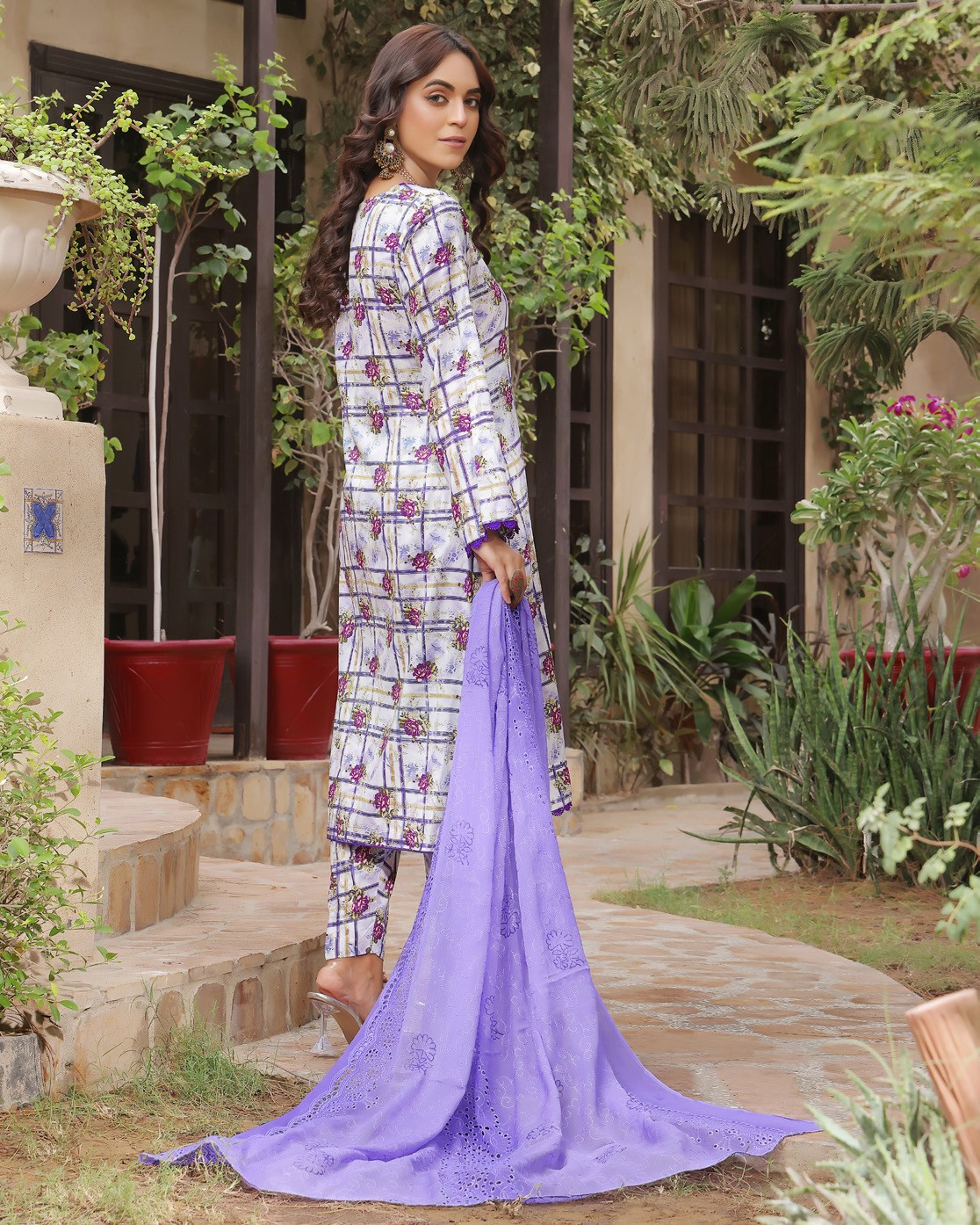 RUSBURY – New Digital Allover Printed Lawn Collection